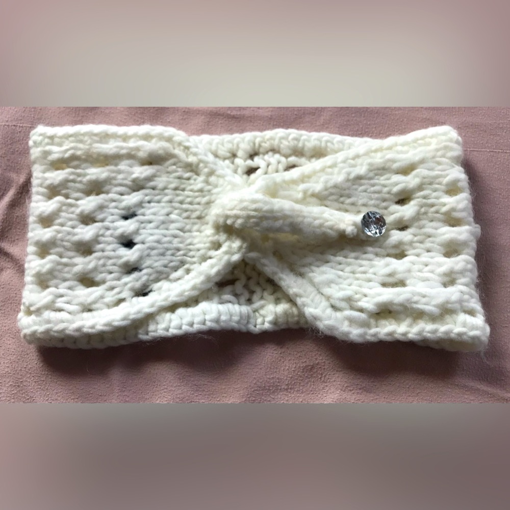 FWP💚 Made of Me Knit White with Faux Zirconia Cozy Head Wrap - OSFM